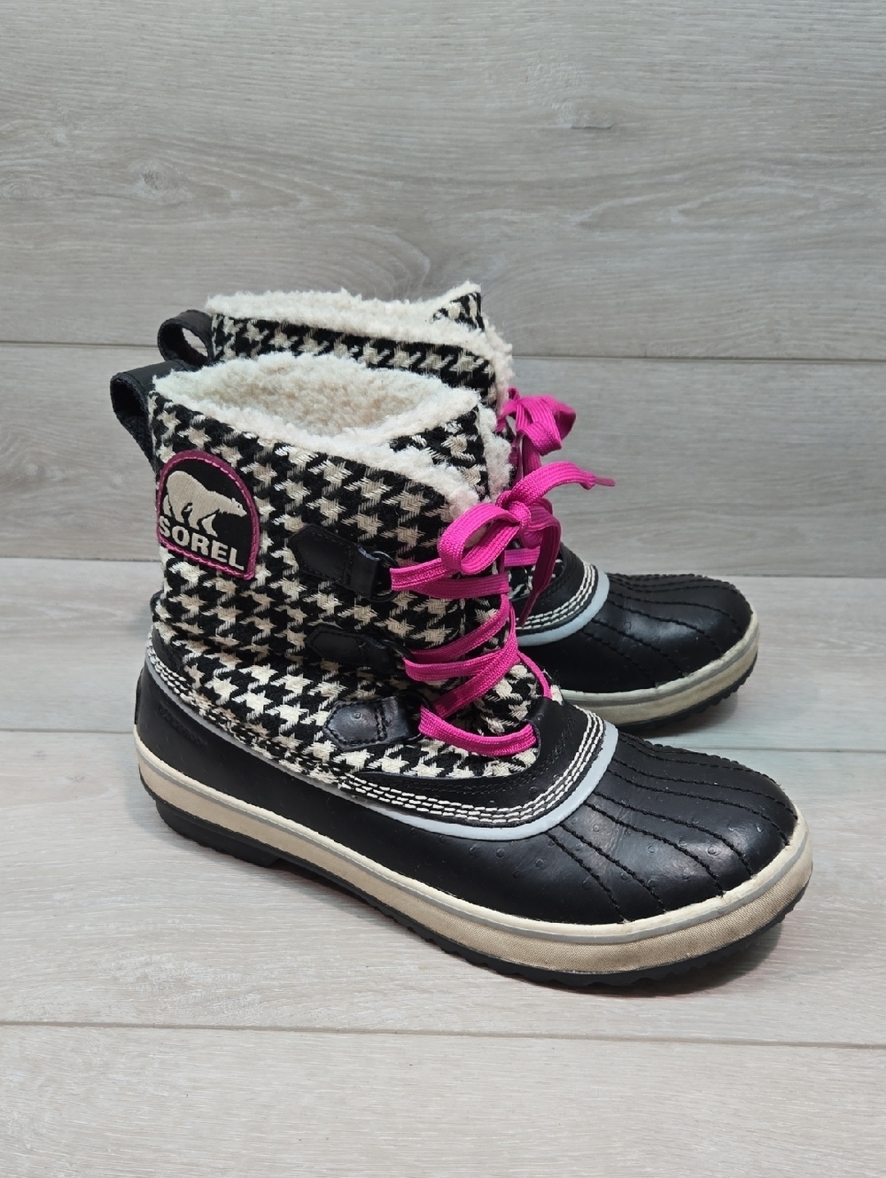 Sorel Women Plaid Outdoor Winter WaterproofBoots with Pink Laces Duck Shoes Sz 9
